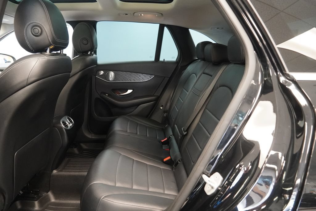 Used 2016 Mercedes-Benz GLC 300 4MATIC image 27