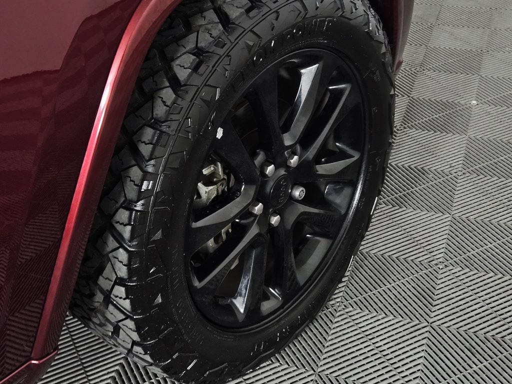 Used 2020 Jeep Grand Cherokee Altitude RWD image 4