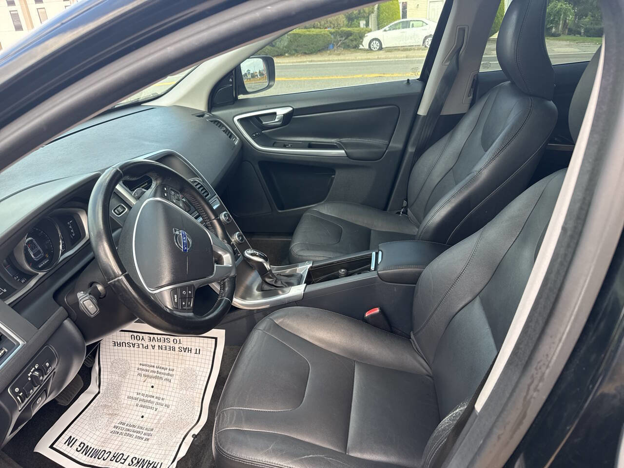 Used 2015 Volvo XC60 T6 w/ Proximity Package image 5