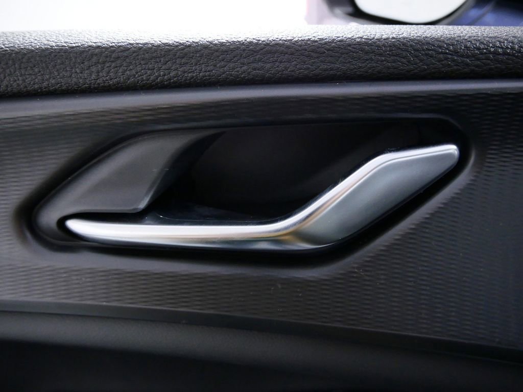 Certified 2024 Jeep Grand Cherokee Altitude image 37