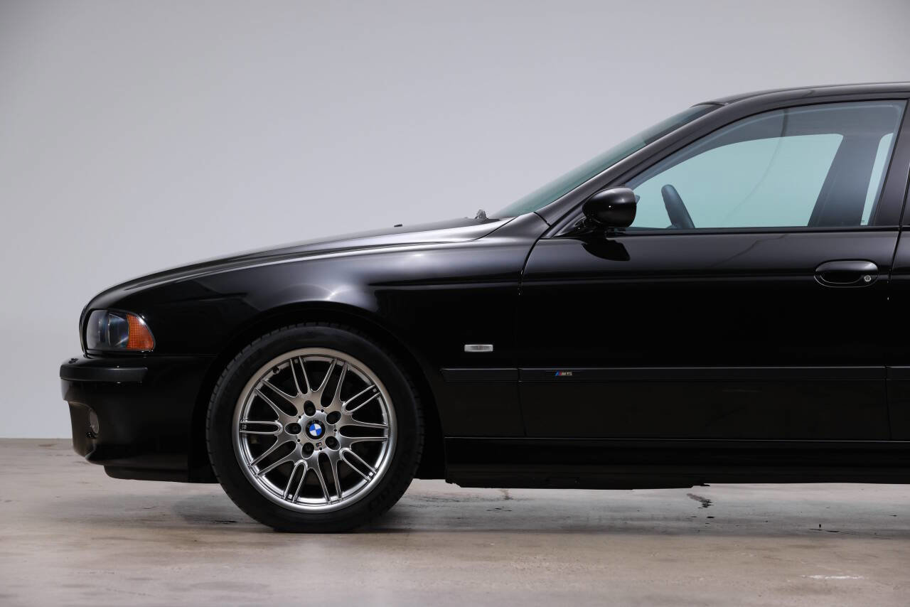 Used 2002 BMW M5 image 25