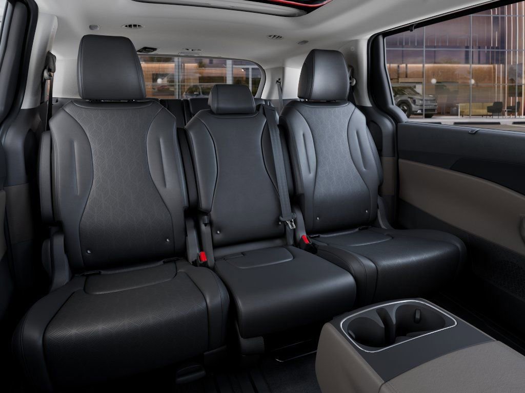 New 2026 Kia Carnival SX FWD image 16