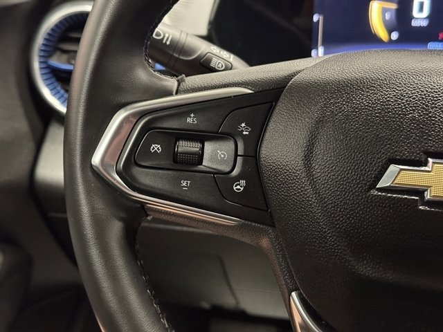 Used 2025 Chevrolet Trax LT w/ LT Convenience Package FWD image 19