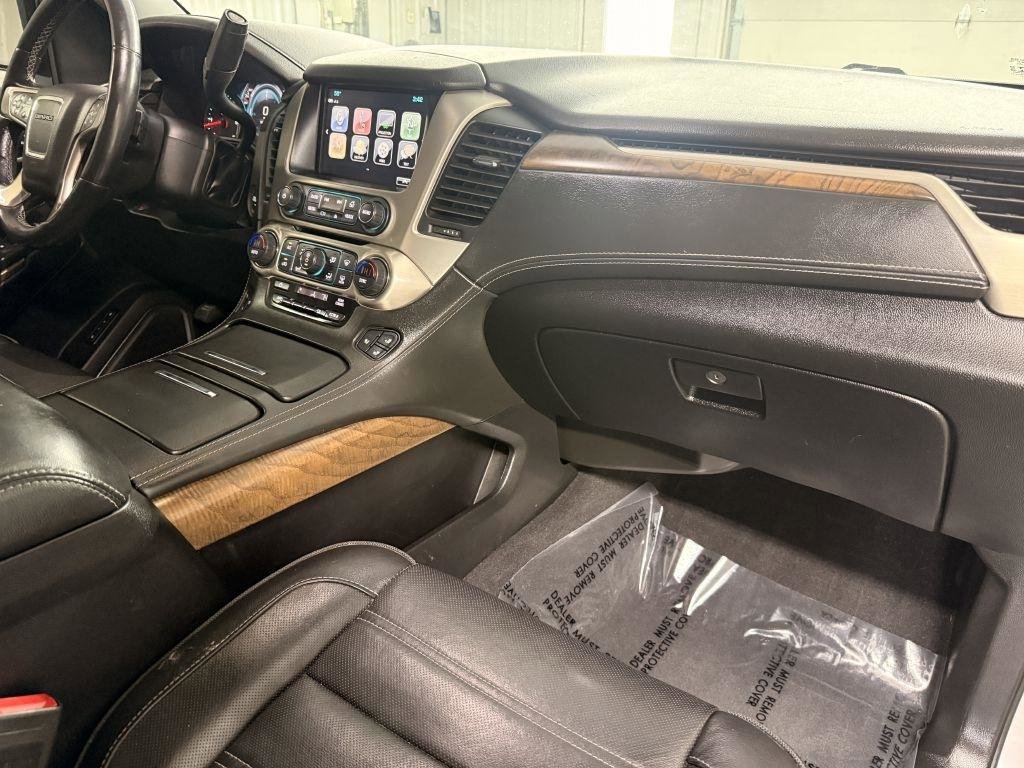 Used 2019 GMC Yukon XL Denali w/ Denali Ultimate Package image 45