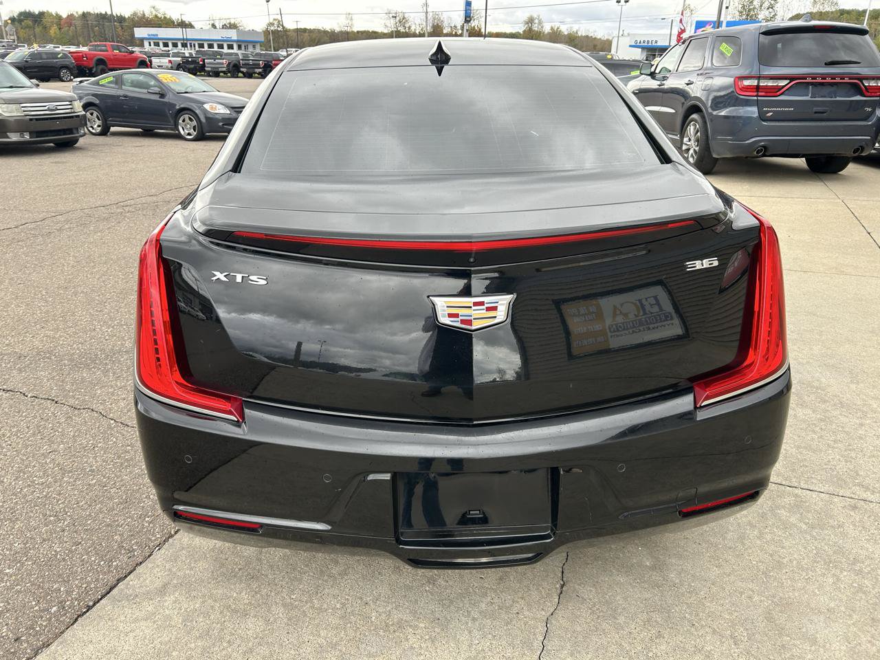 Used 2018 Cadillac XTS FWD image 6
