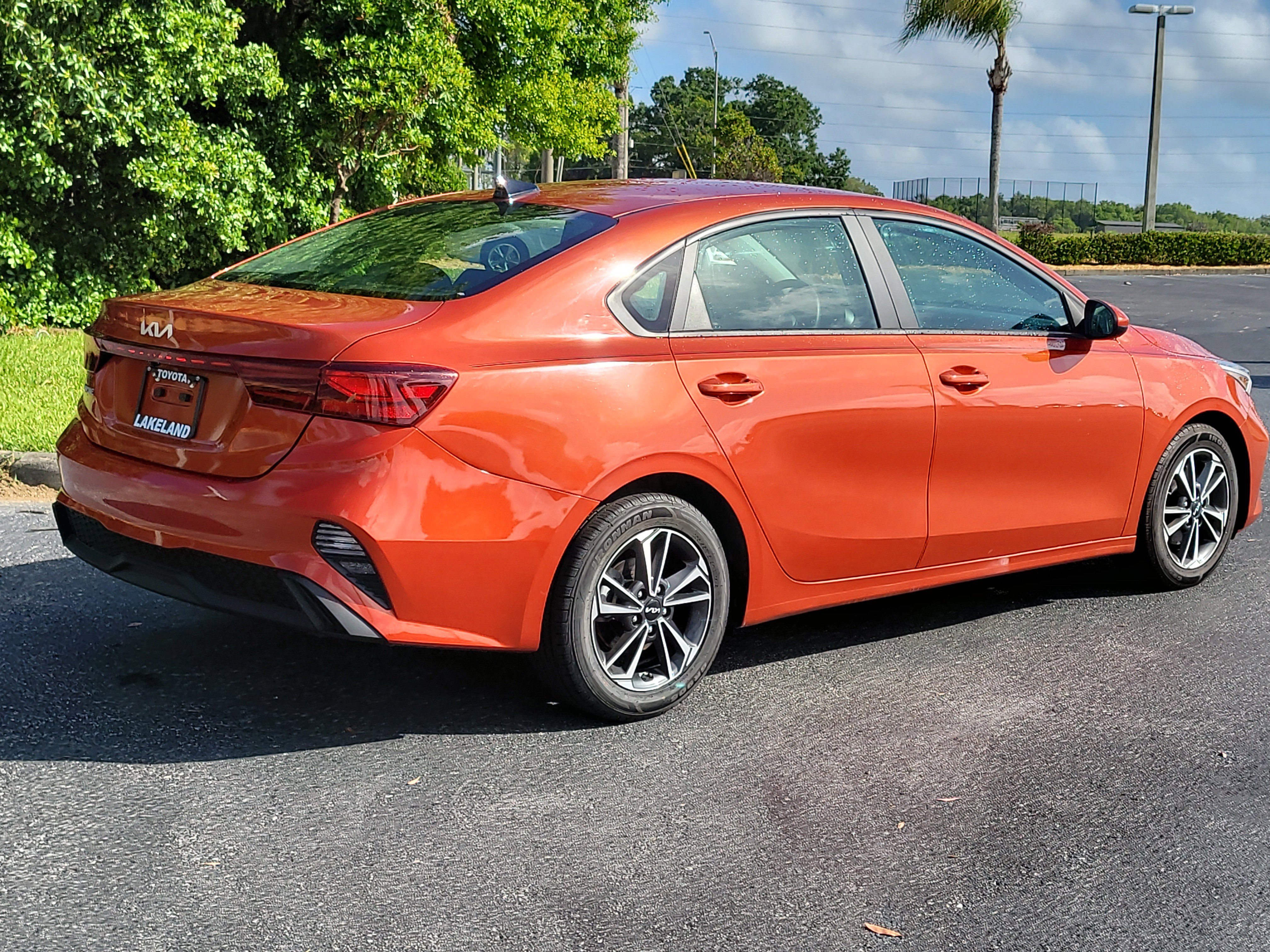 Used 2024 Kia Forte LXS image 7