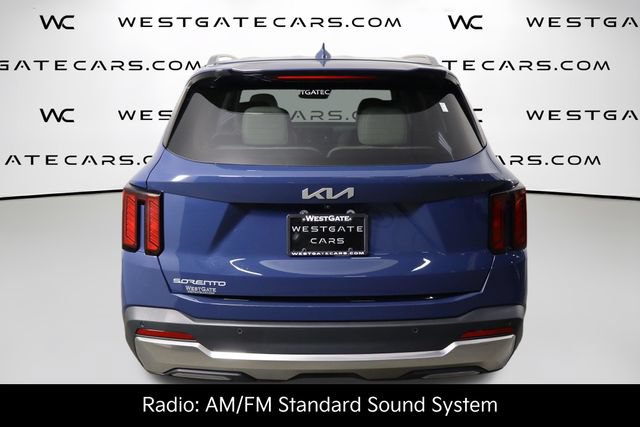Certified 2025 Kia Sorento EX FWD image 4