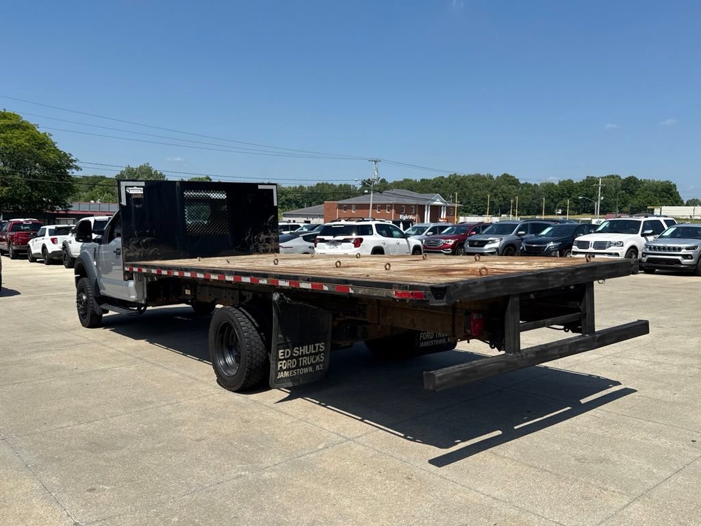 Used 2017 Ford F550 4x4 Regular Cab Super Duty image 4
