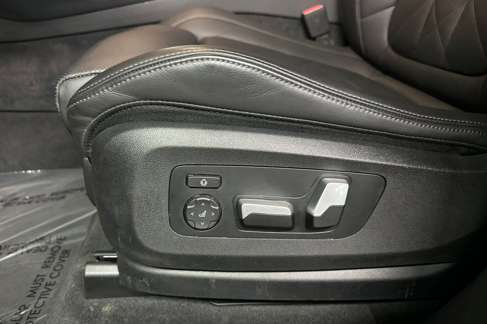 Used 2024 BMW X5 sDrive40i w/ M Sport Package RWD image 15
