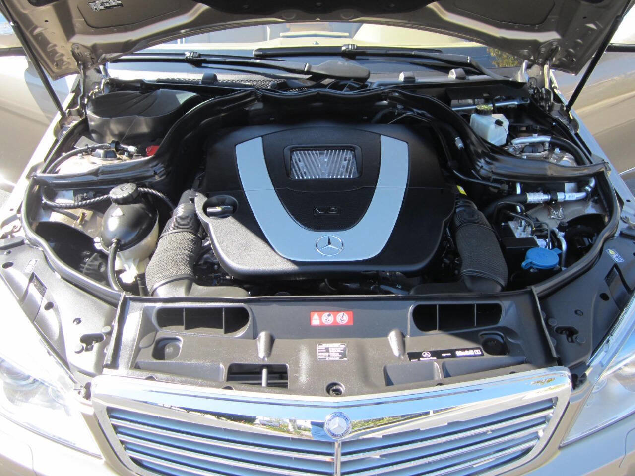 Used 2008 Mercedes-Benz C 300 Luxury image 12