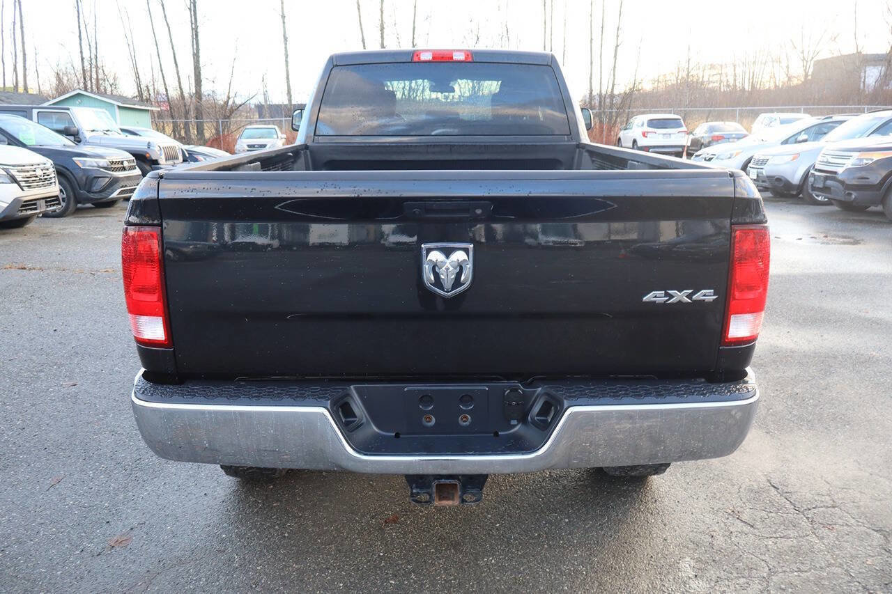 Used 2018 RAM 3500 Tradesman w/ Chrome Appearance Group image 4
