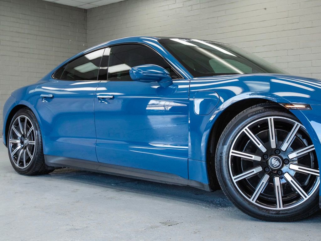 Used 2022 Porsche Taycan 4S image 7
