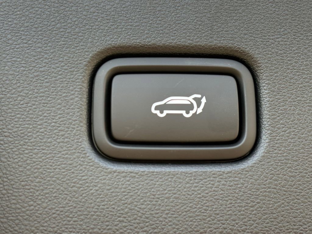 New 2026 Hyundai Tucson SEL FWD image 8