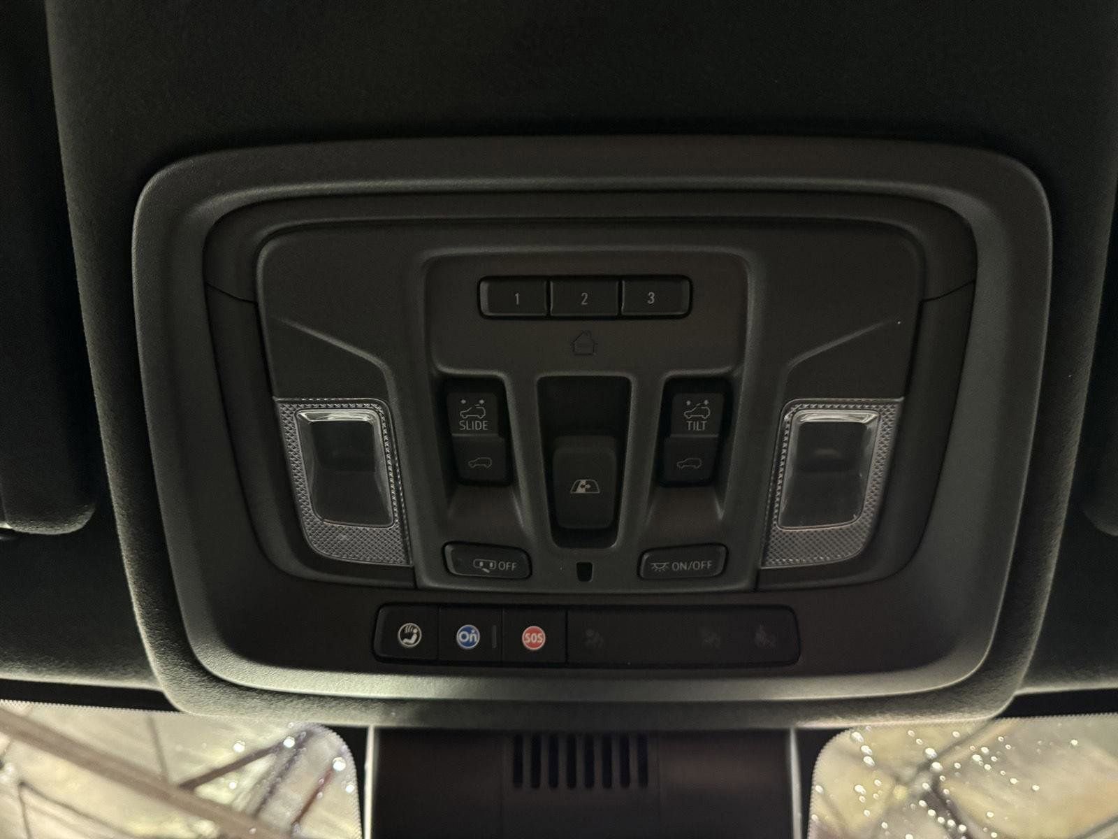 Used 2024 GMC Sierra 3500 Denali Ultimate image 24