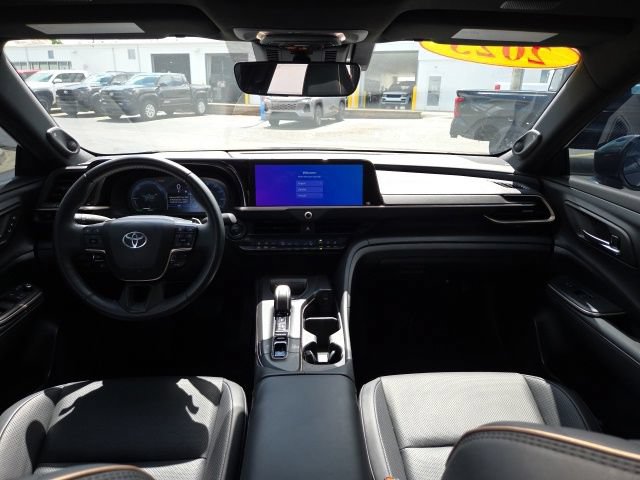 Used 2023 Toyota Crown Platinum AWD/4WD image 24