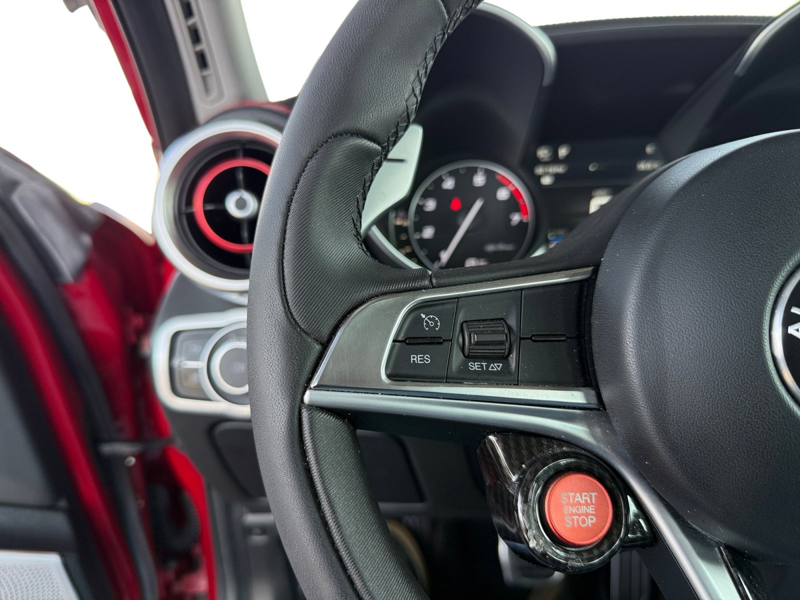 Used 2017 Alfa Romeo Giulia Ti w/ TI 19" Sport Package image 15