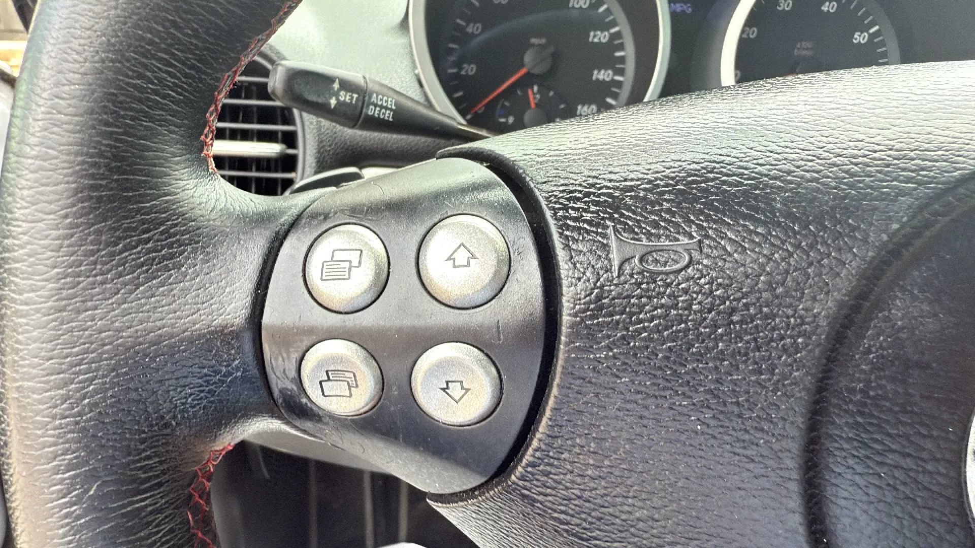 Used 2008 Mercedes-Benz SLK 350 image 18