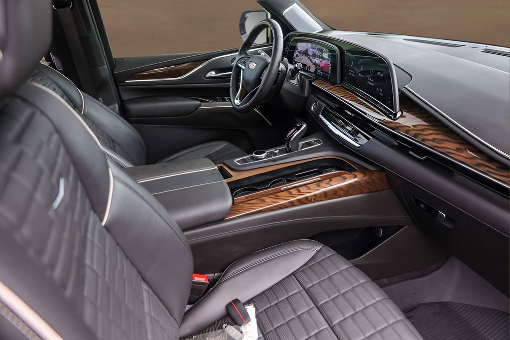 Used 2023 Cadillac Escalade Sport Platinum w/ LPO, ONYX Package AWD/4WD image 33