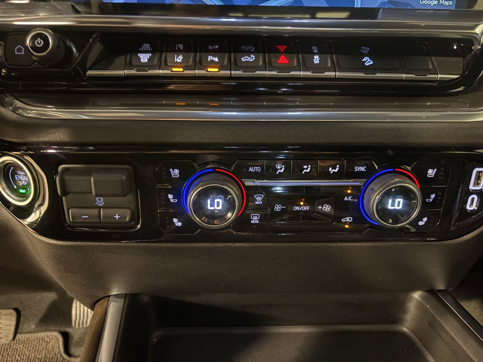 Used 2025 Chevrolet Silverado 2500 High Country w/ High Country Premium Package AWD/4WD image 29