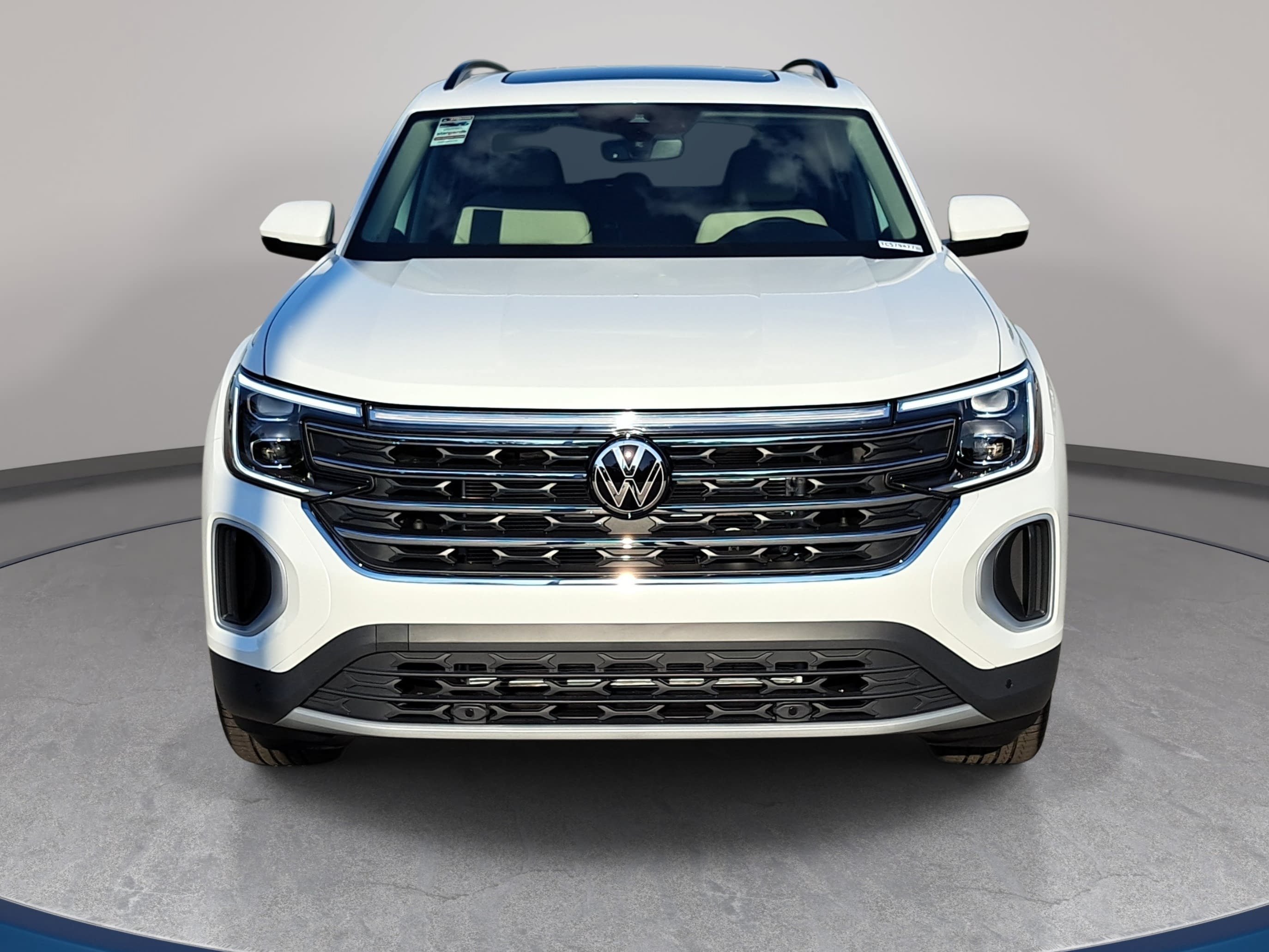 New 2026 Volkswagen Atlas SE FWD image 2