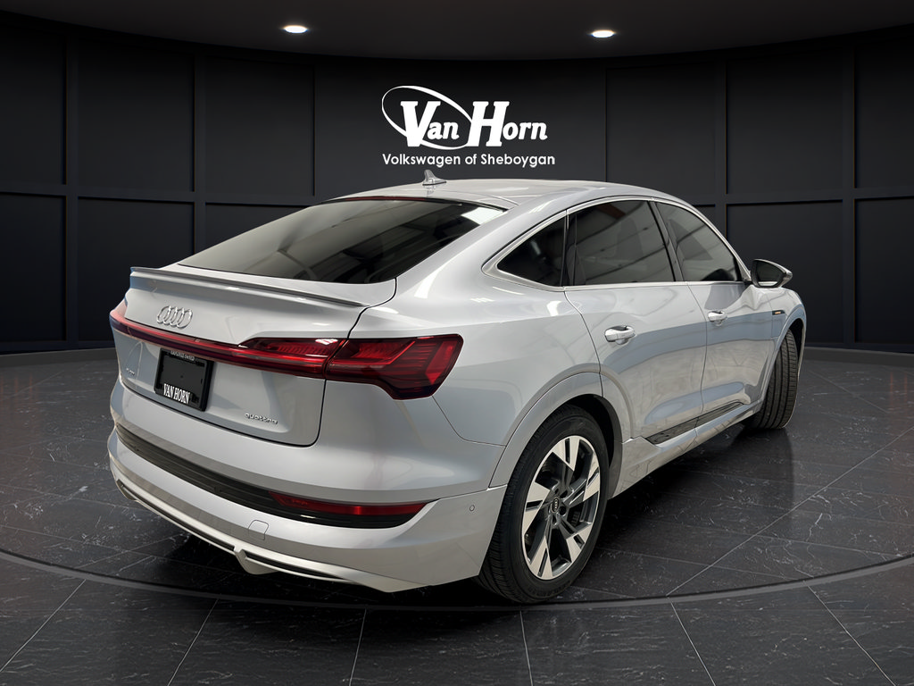 Used 2022 Audi e-tron Prestige w/ Prestige Package AWD/4WD image 7