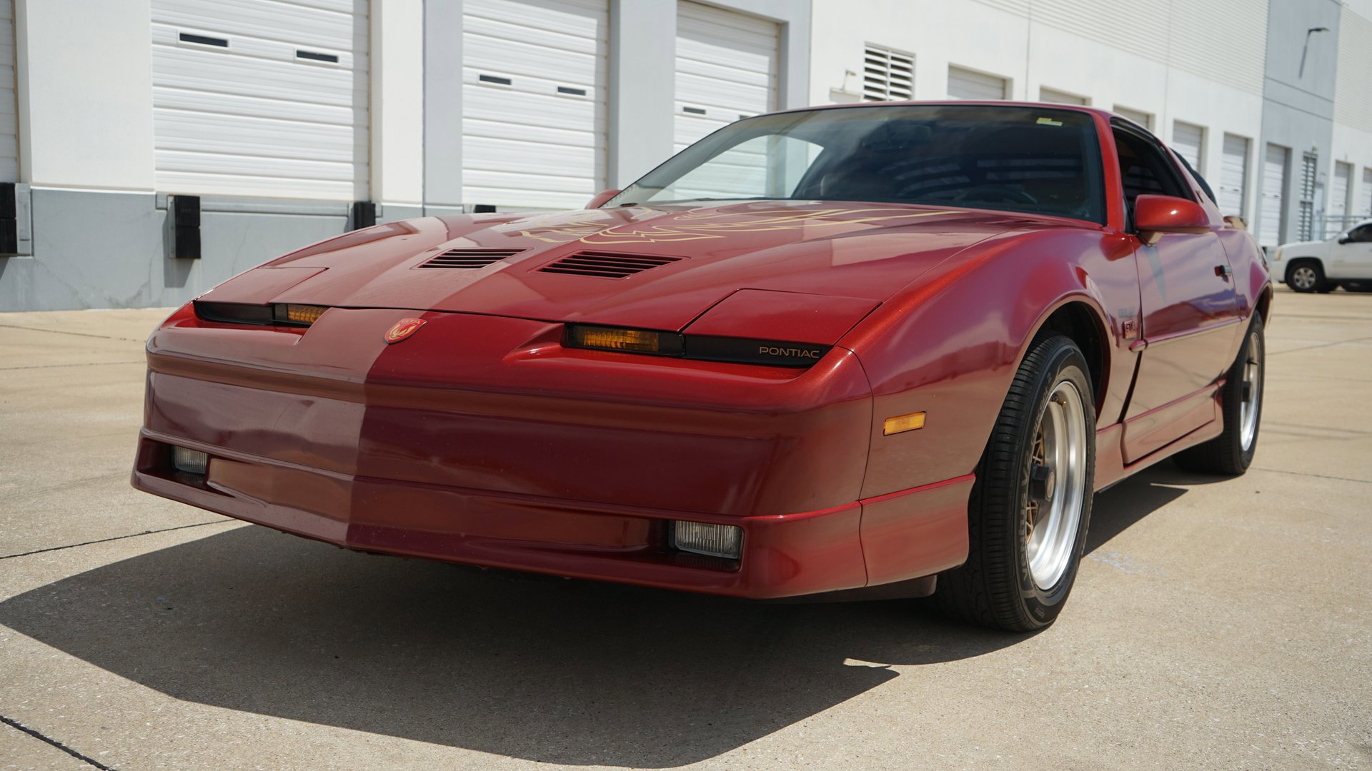 Used 1987 Pontiac Firebird Trans Am RWD image 3