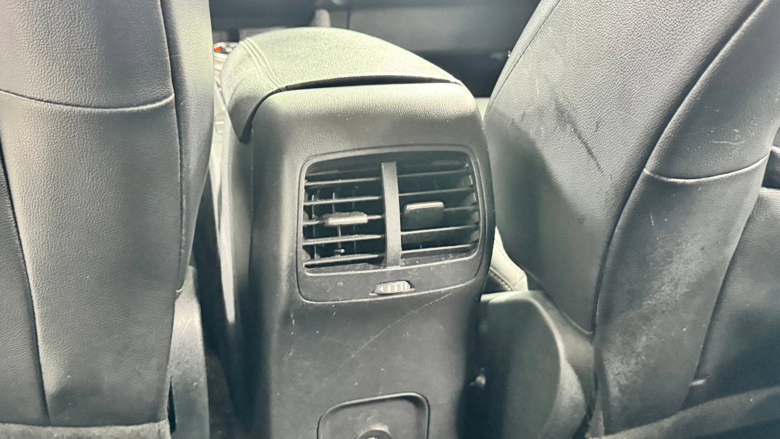 Used 2020 Ford Escape Titanium AWD/4WD image 38