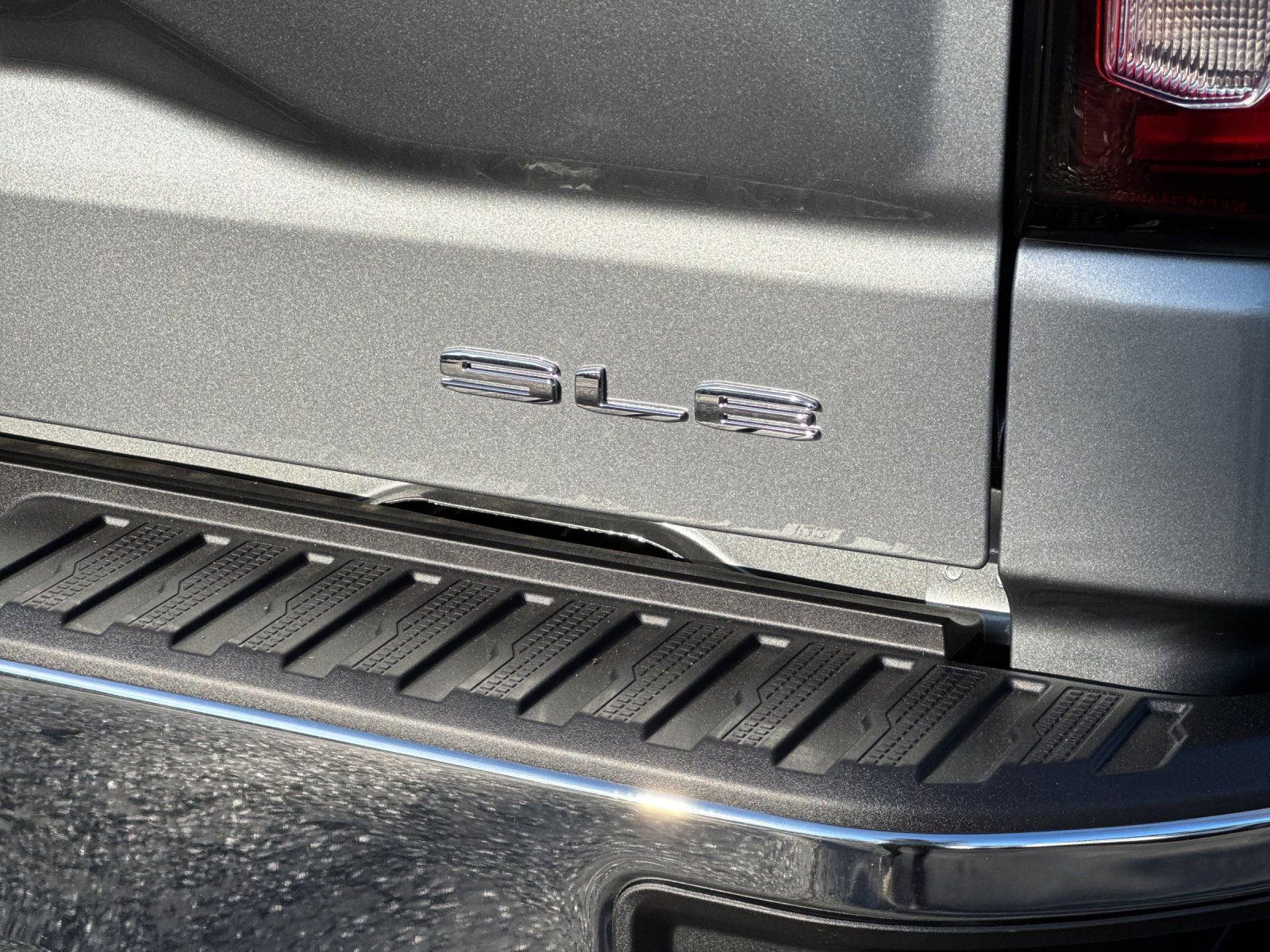 New 2026 GMC Sierra 1500 SLE RWD image 31