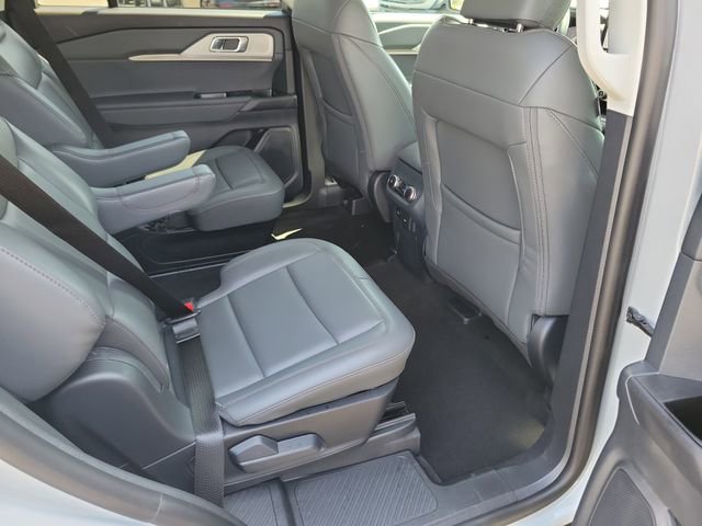 Used 2026 Ford Explorer Active w/ Active Comfort Package RWD image 19