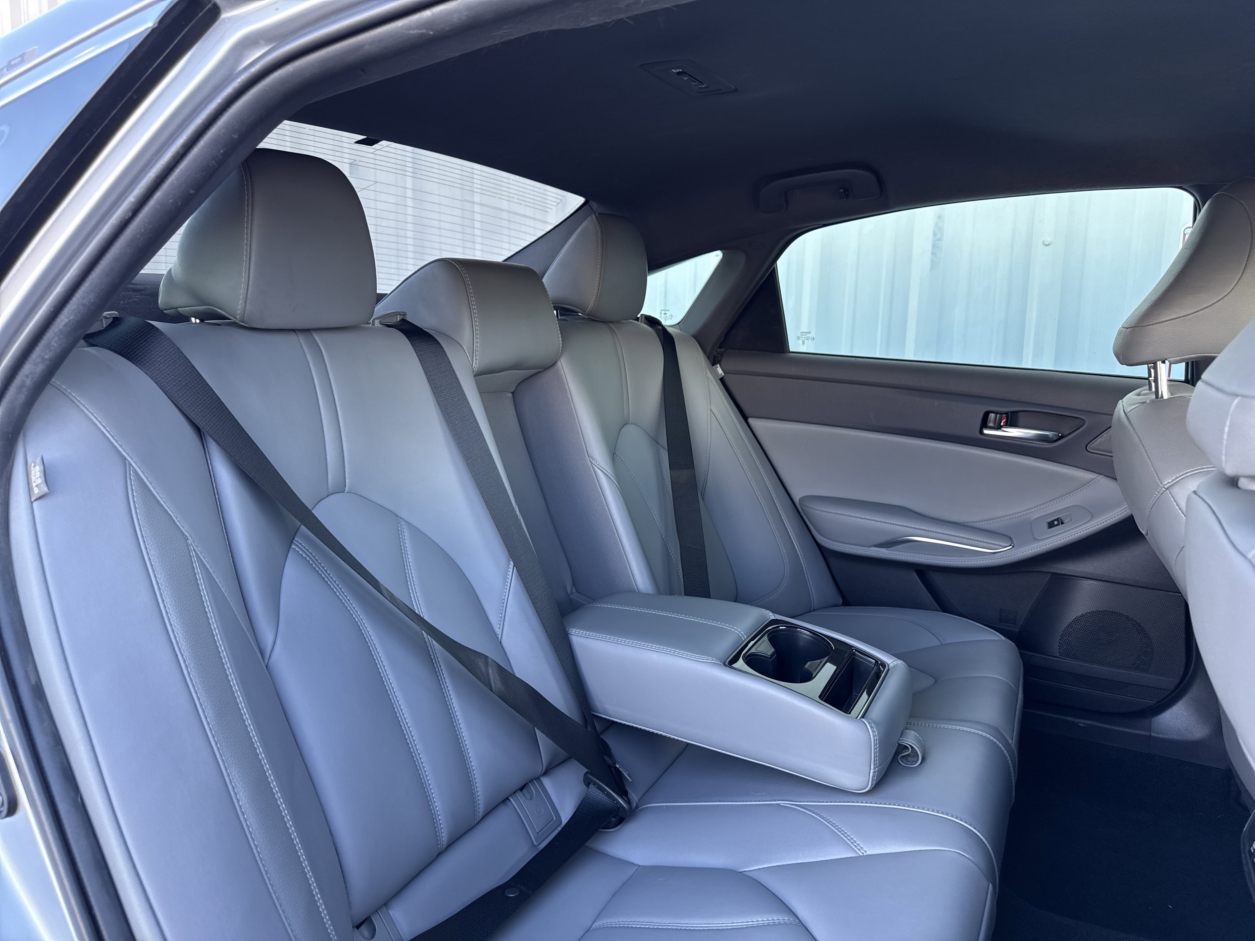 Used 2019 Toyota Avalon XLE image 12