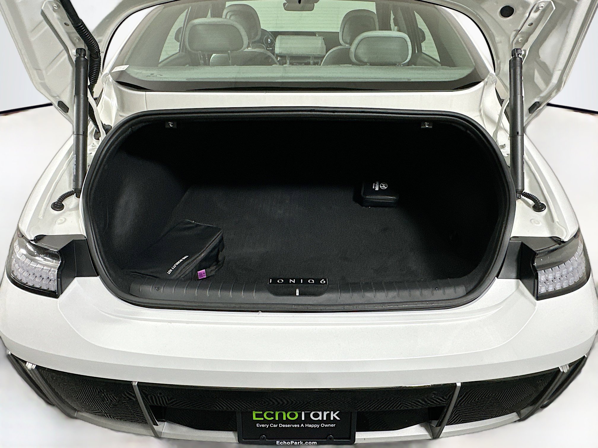 Used 2024 Hyundai Ioniq 6 SEL RWD image 30
