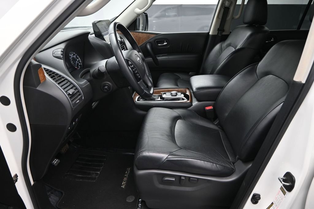 Used 2024 Nissan Armada SL w/ Captain's Chairs Package RWD image 16