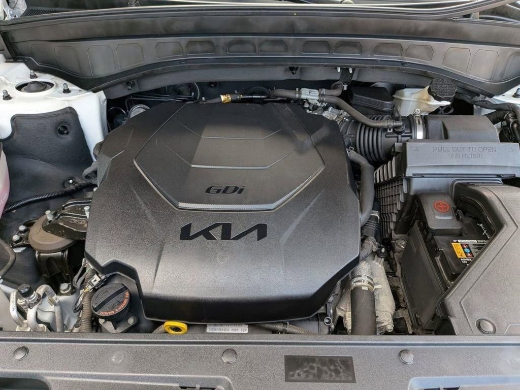 Certified 2023 Kia Telluride EX w/ EX Captain's Chair Package image 33