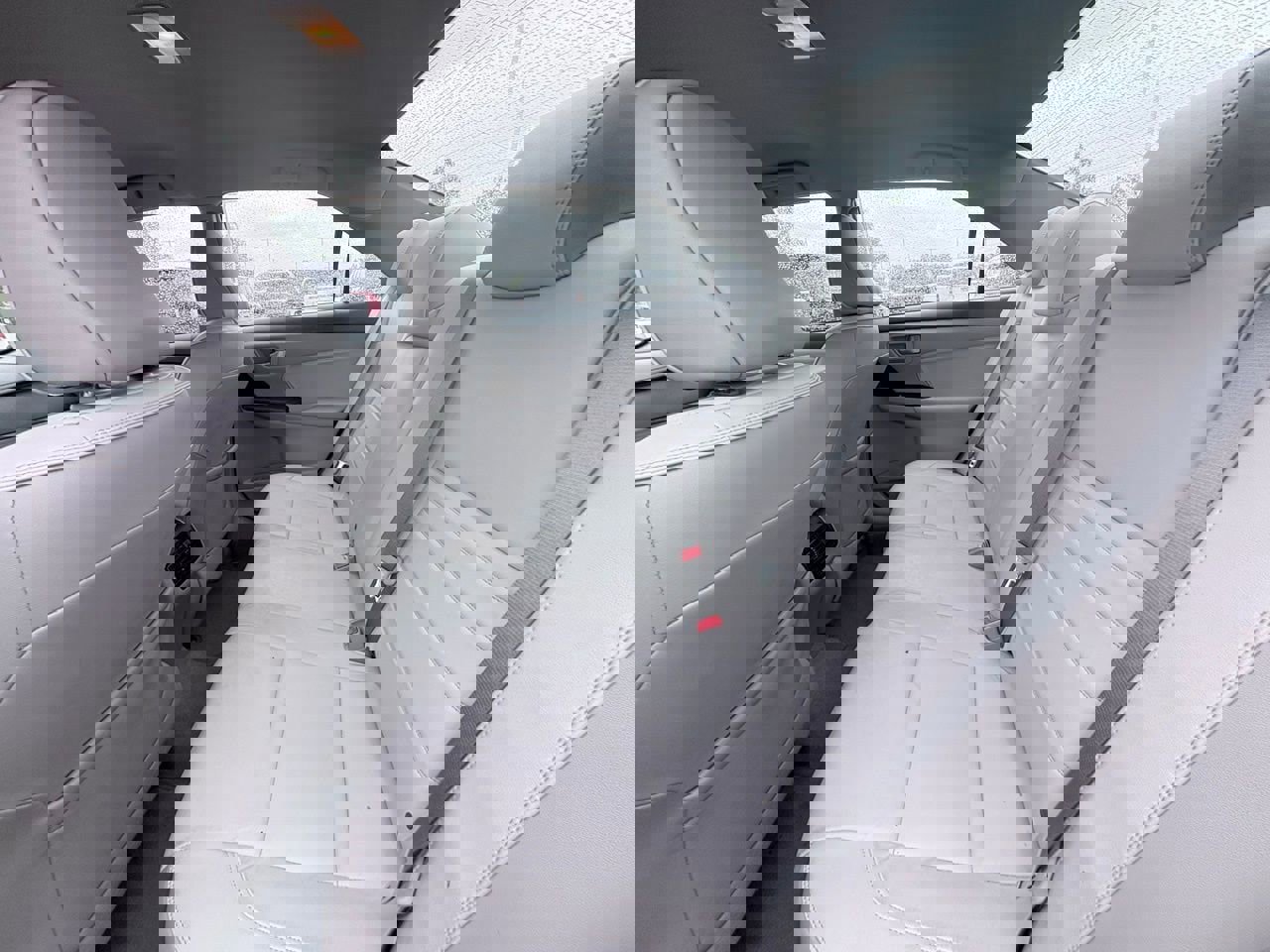 Used 2016 Toyota Camry XLE image 7