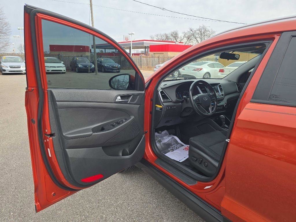 Used 2016 Hyundai Tucson Sport image 9