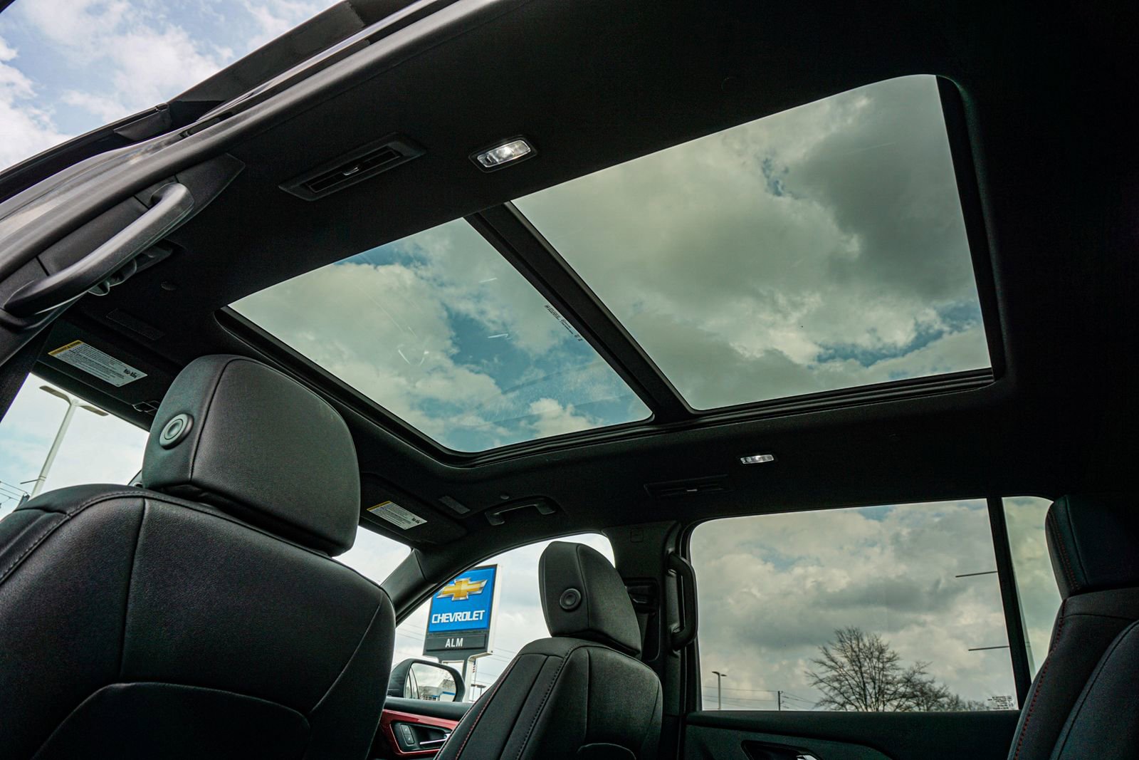 New 2026 Chevrolet Traverse Z71 w/ Driver Confidence Package image 55