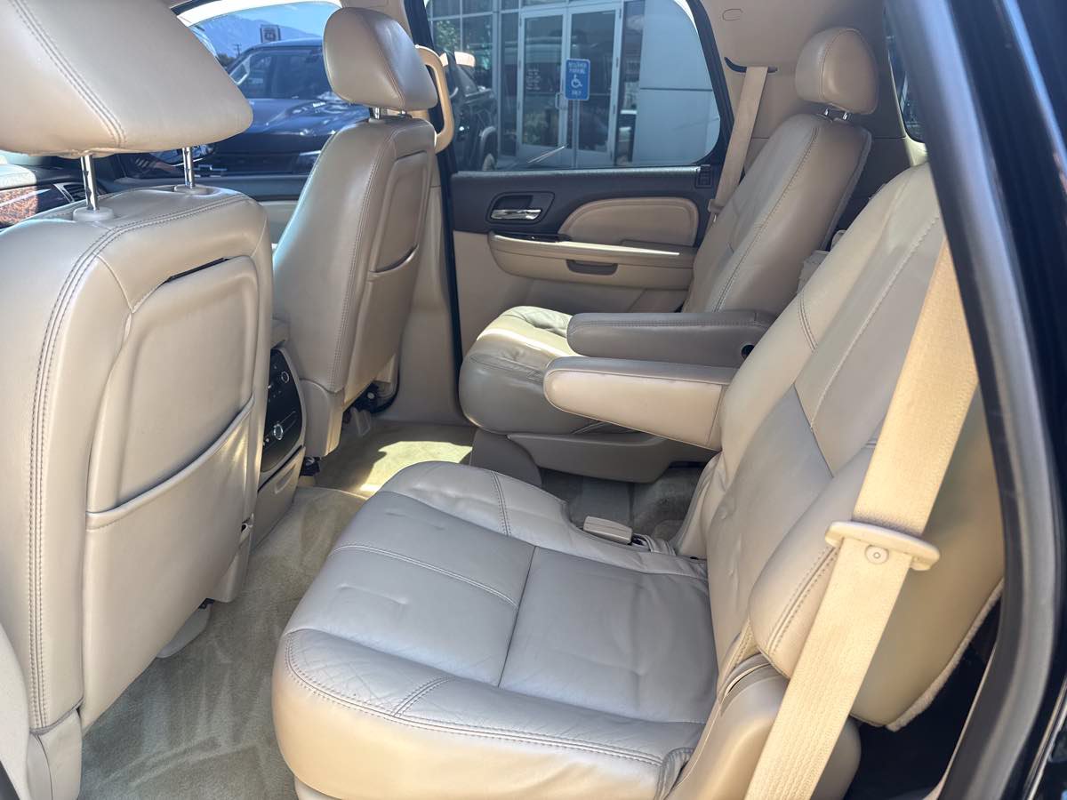 Used 2007 GMC Yukon Denali AWD/4WD image 13