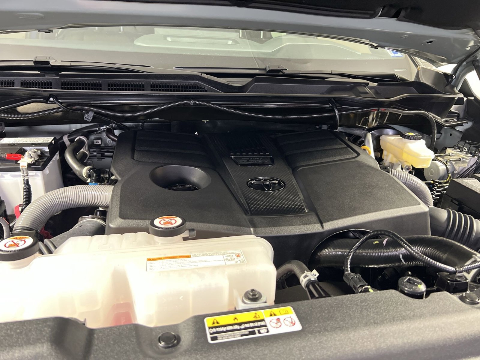 Used 2025 Toyota Tundra Platinum image 29