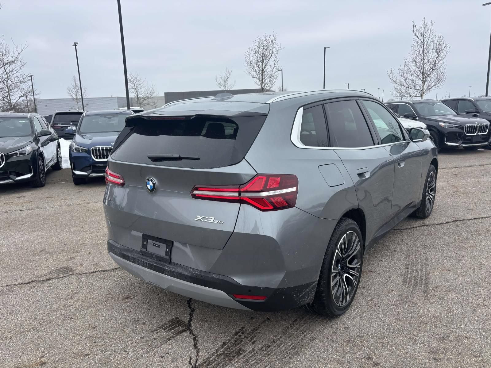 New 2026 BMW X3 xDrive30 w/ Premium Package AWD/4WD image 7