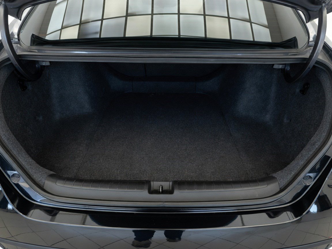 Used 2021 Honda Accord Touring image 18