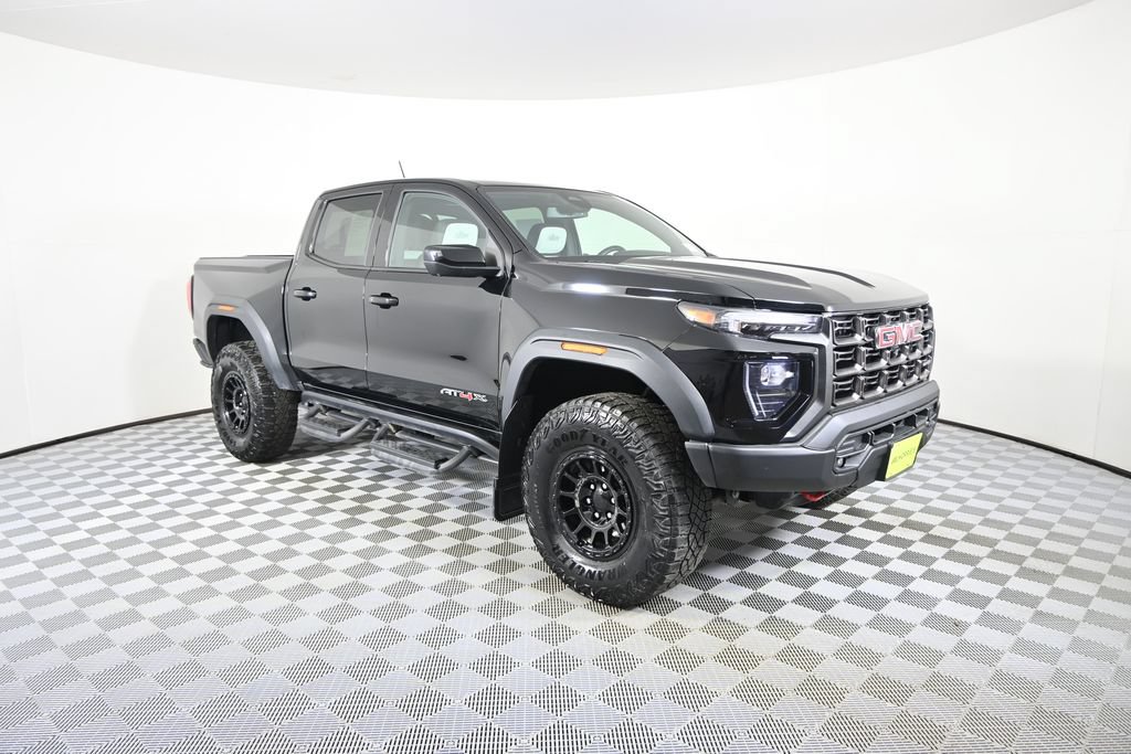 Used 2024 GMC Canyon AT4X w/ AT4X AEV Edition AWD/4WD image 10