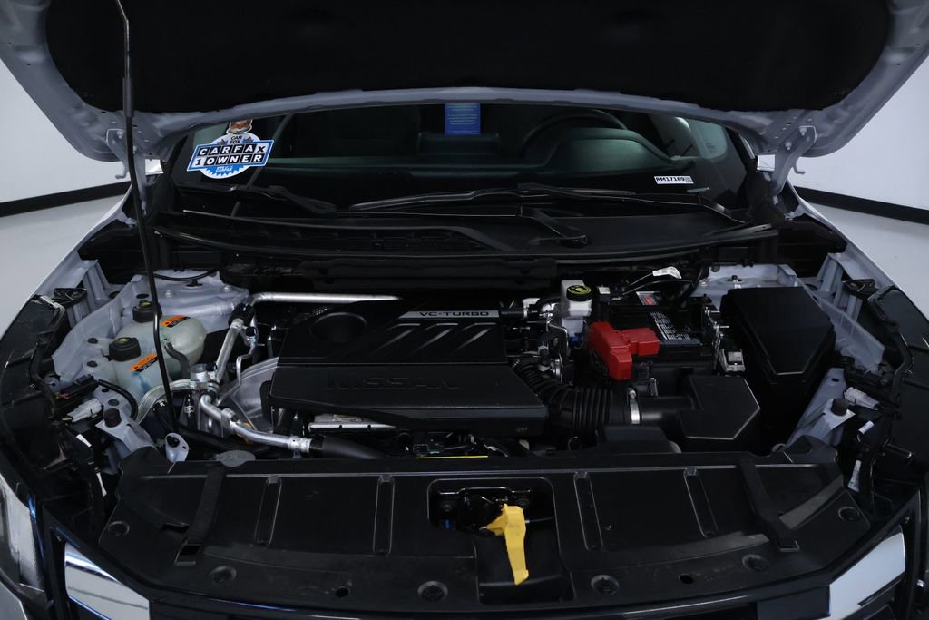 Used 2024 Nissan Rogue SV image 34