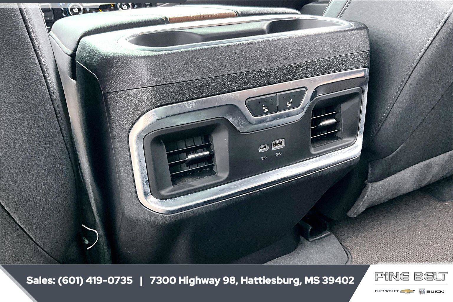 Used 2024 Chevrolet Silverado 1500 High Country w/ Technology Package AWD/4WD image 25