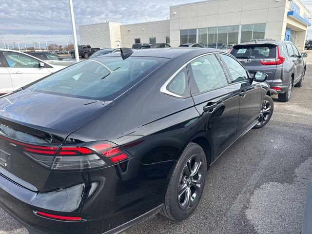 Used 2023 Honda Accord EX image 5