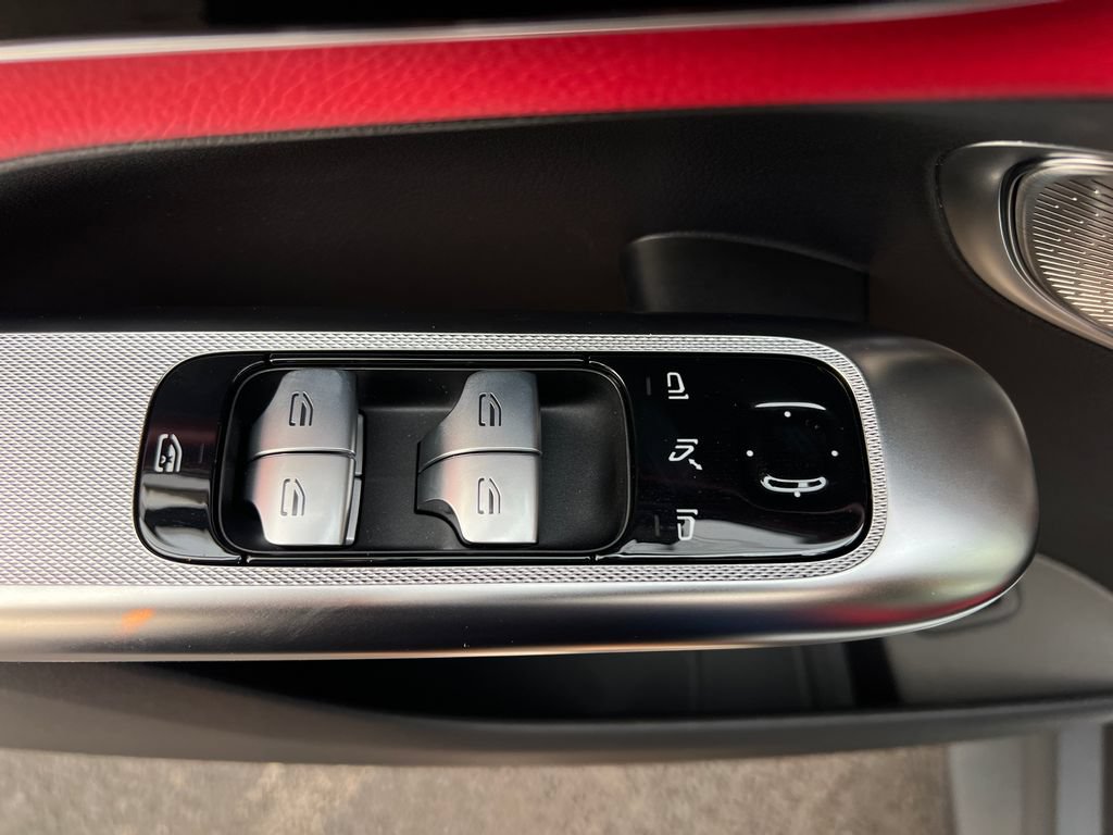 New 2026 Mercedes-Benz GLC 300 4MATIC image 11