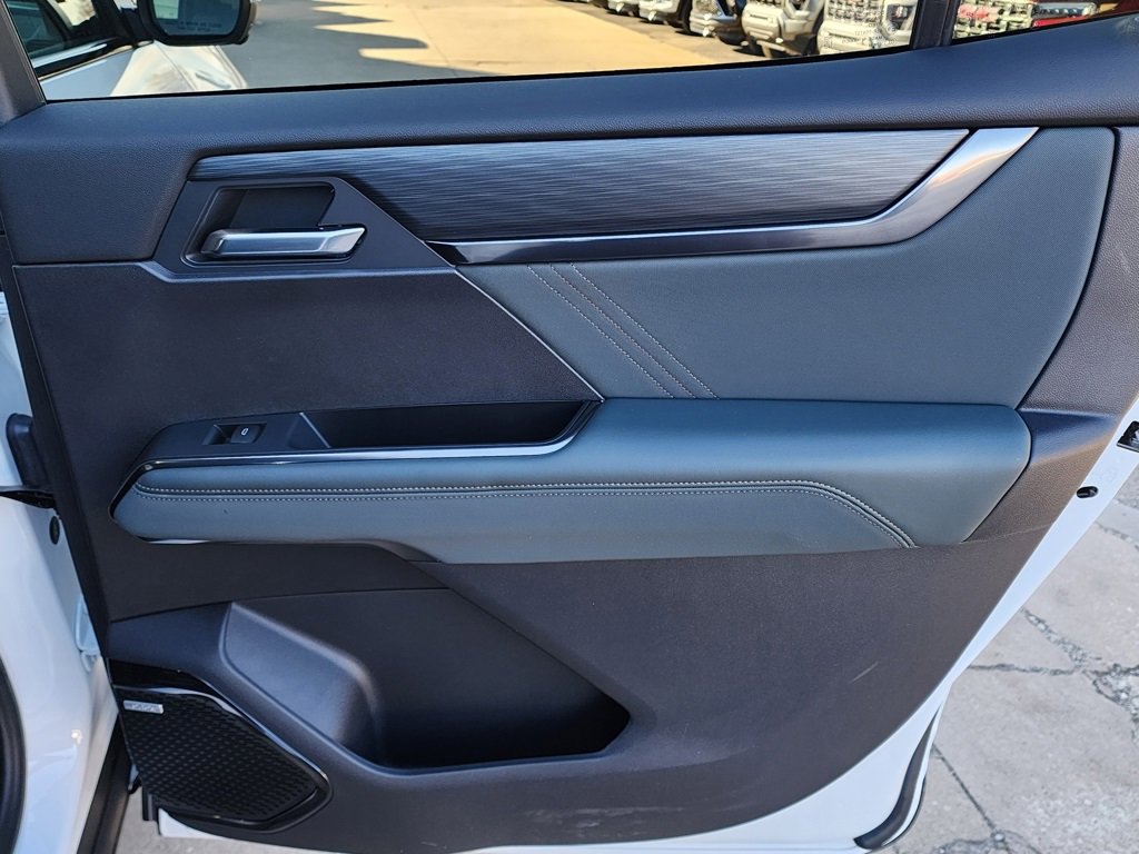 New 2026 GMC Acadia AT4 w/ Luxury Package image 44