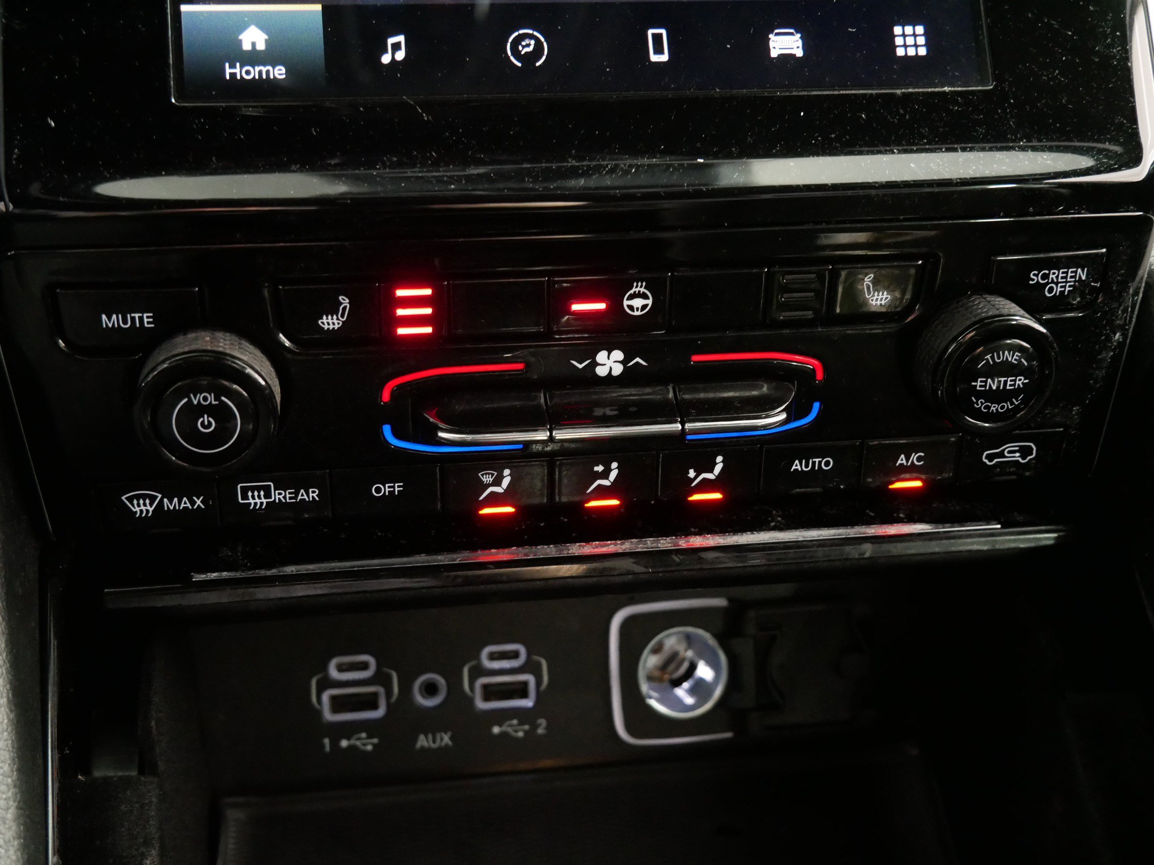 Used 2022 Jeep Grand Cherokee Altitude image 23