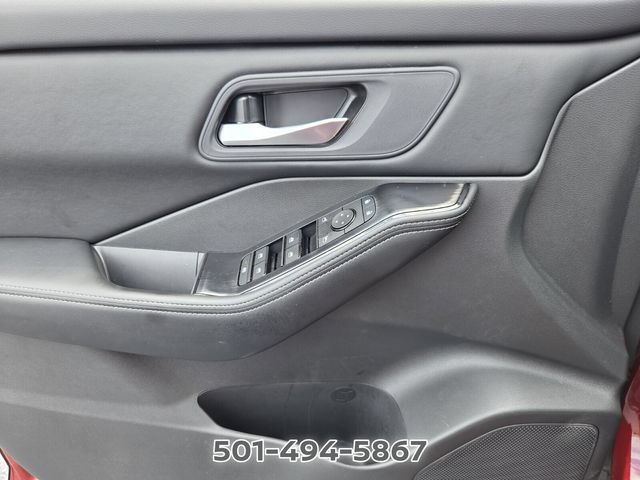 Used 2026 Nissan Rogue SV FWD image 27
