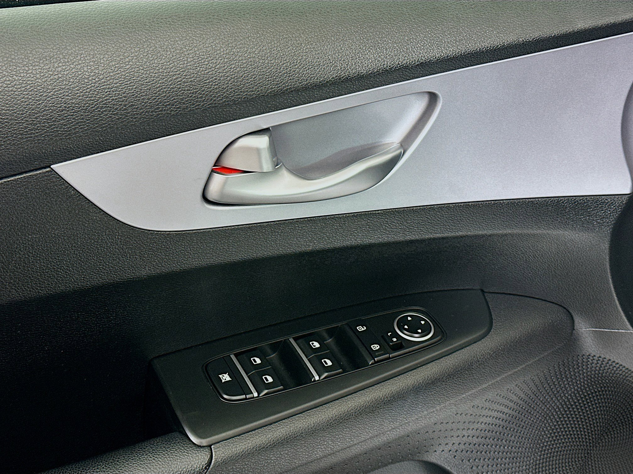 Used 2024 Kia Forte LXS image 15