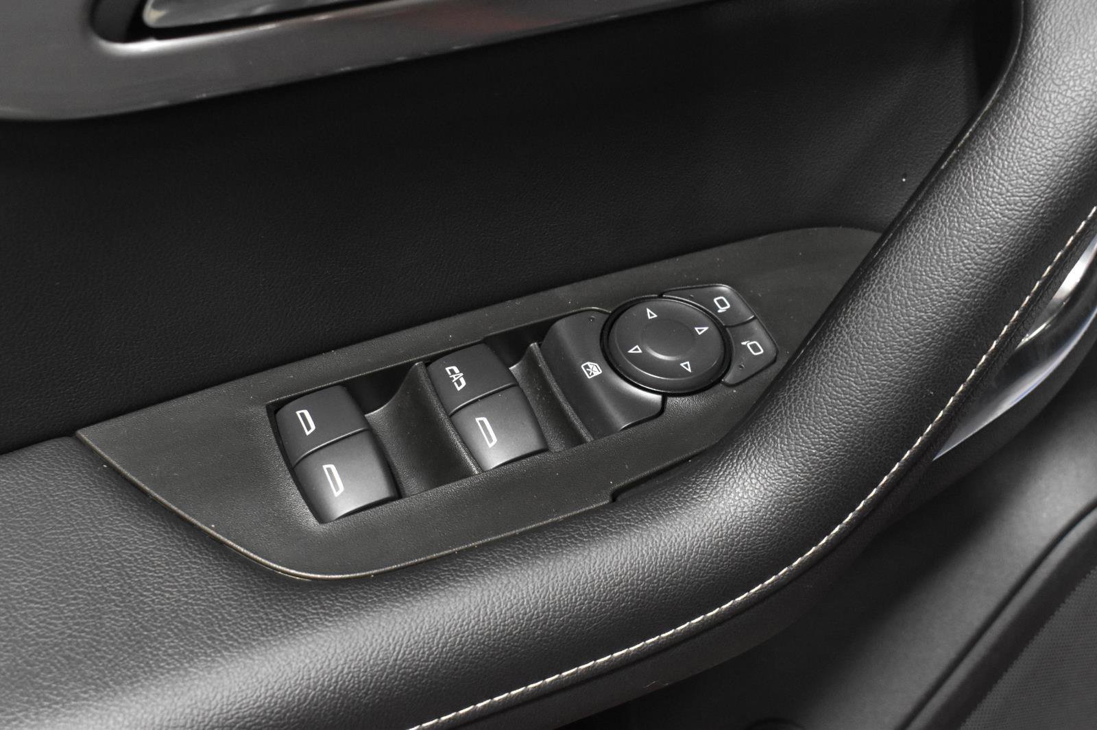 Used 2023 Chevrolet Blazer LT w/ Convenience Package image 14